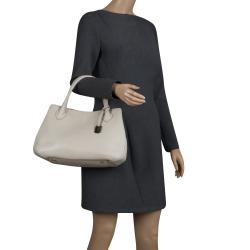 Pre Owned Furla Off White Leather Giselle Tote