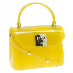 Pre Owned حقيبة كروس فورلا كاندي صغيرة مطاط لامعة صفراء