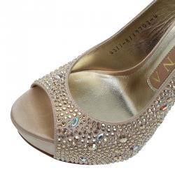 مملوكة مسبقًا صندل سلينجباك جينا ترصيعات سواروفسكي ستان ذهبي مقاس 37