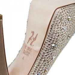 مملوكة مسبقًا صندل سلينجباك جينا ترصيعات سواروفسكي ستان ذهبي مقاس 37