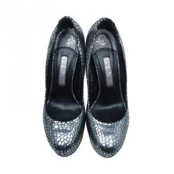 مملوكة مسبقًا صندل جينا جلد فضي ميتاليك نعل سميك مقاس 37.5