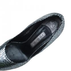 مملوكة مسبقًا صندل جينا جلد فضي ميتاليك نعل سميك مقاس 37.5