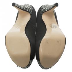 مملوكة مسبقًا Gina Black Crystal Embellished Satin Platform Pumps Size 37.5