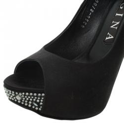 مملوكة مسبقًا Gina Black Crystal Embellished Satin Platform Pumps Size 37.5