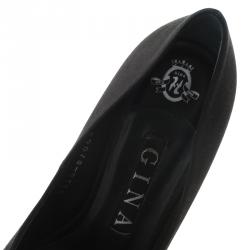 مملوكة مسبقًا Gina Black Crystal Embellished Satin Platform Pumps Size 37.5