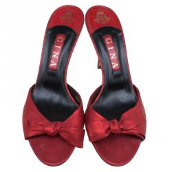 مملوكة مسبقًا Gina Red Metallic Leather Bow Slides Size 40.5