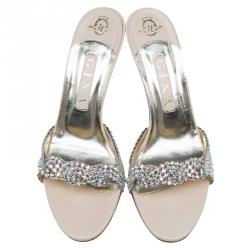 مملوكة  مسبقًا Gina Beige Leather Crystal Embellished Sandals Size 39