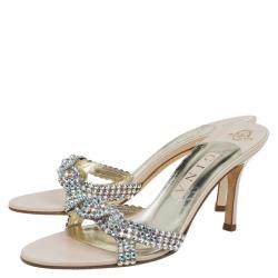 مملوكة مسبقًا Gina Beige Leather Crystal Embellished Sandals Size 39