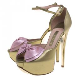 مملوكة مسبقًا صندل جينا شرائط للكاحل نعل سميك فيونكة جلد ميتالك لونين مقاس 38