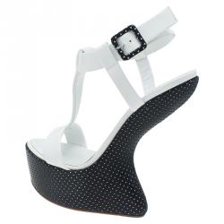 Pre Owned Giuseppe Zanotti White Leather Sculpted T-Strap Wedge Sandals Size 39
