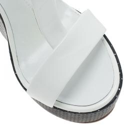 Pre Owned Giuseppe Zanotti White Leather Sculpted T-Strap Wedge Sandals Size 39