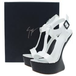 Pre Owned Giuseppe Zanotti White Leather Sculpted T-Strap Wedge Sandals Size 39