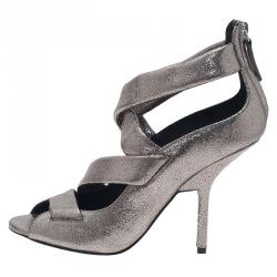 Pre Owned صندل جوسيبي زانوتي جلد فضي ميتاليك سيور مقاس 39