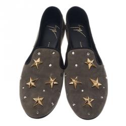 مملوكة مسبقًا Giuseppe Zanotti Grey Suede Star Studded Smoking Slippers Size 40.5