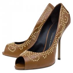 مملوكة مسبقًا Giuseppe Zanotti Brown Studded Leather Peep Toe Pumps Size 39