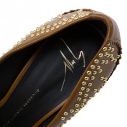 مملوكة مسبقًا Giuseppe Zanotti Brown Studded Leather Peep Toe Pumps Size 39
