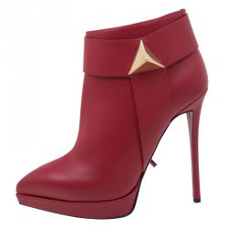 مملوكة مسبقًا Giuseppe Zanotti Red Leather Pyramid Stud Platform Ankle Boots Size 39