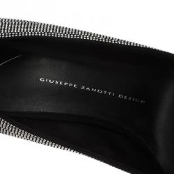 مملوكة مسبقًا Giuseppe Zanotti Black Studded Suede Pointed Pumps Size 41