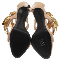 مملوكة مسبقًا صندل جوسيبي زانوتي بسحاب خلفي وإبزيم جلد بيج مقاس 38