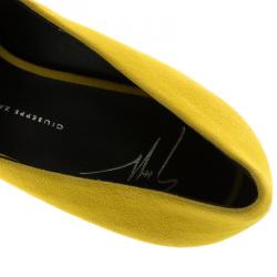 مملوكة مسبقًا Giuseppe Zanotti Bumblebee Yellow Suede Metal Heel Pumps Size 38