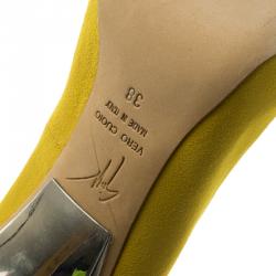 مملوكة مسبقًا Giuseppe Zanotti Bumblebee Yellow Suede Metal Heel Pumps Size 38