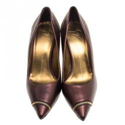 مملوكة مسبقًا Giuseppe Zanotti Metallic Brown Zipper Accented Pointed Toe Pumps Size 38