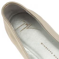 Pre Owned Giuseppe Zanotti Silver Leather Spiked Cap Toe Ballet Flats Size 37