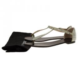 Pre Owned صندل إصبع جوسيبي زانوتي غايا فضي كريستال مرصع مقاس 38