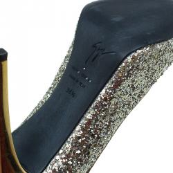 Pre Owned حذاء جوسيبي زانوتي غليتر ذهبي مقدمة مفتوحة مقاس 36.5