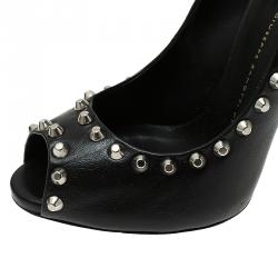 مملوكة مسبقًا Giuseppe Zanotti Black Leather Studded Peep Toe Pumps Size 38.5