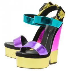 مملوكة مسبقًا صندل جوسيبي زانوتي جلد ميتاليك بألوان متعددة نعل سميك كعب روكي مقاس 36