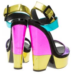 مملوكة مسبقًا صندل جوسيبي زانوتي جلد ميتاليك بألوان متعددة نعل سميك كعب روكي مقاس 36