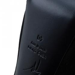 مملوكة مسبقًا حذاء بوت للكاحل جوسيبي زانوتي نعل سميك مقدمة مفتوحة كعب مطلي سويدي أسود مقاس 40