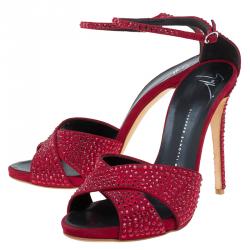مملوكة مسبقًا Giuseppe Zanotti Red Suede Crystal Embellished Ankle Strap Sandals Size 38.5