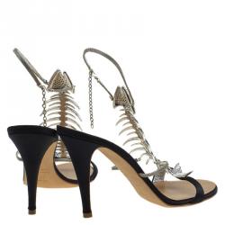 مملوكة مسبقًا Giuseppe Zanotti Black Satin Crystal Encrusted Fish Bone Embellished Sandals Size 38