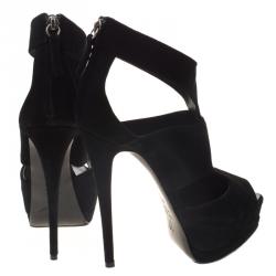 Pre Owned بوت جوسيبي زانوتي سويدي أسود مفرغ مقاس 36.5