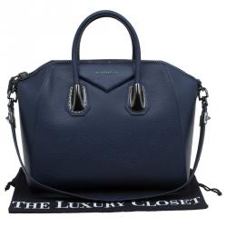 مملوكة مسبقًا Givenchy Navy Leather Medium Antigona Satchel