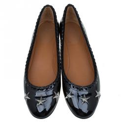 Pre Owned حذاء باليرينا فلات جيفنشي مرصع نجوم تفاصيل جلد مخيط لامع أسود مقاس 38