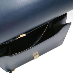 مملوكة مسبقًا حقيبة كروس جيفنشي باندورا بوكس جلد عجل أزرق كحلي 