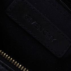 Pre Owned حقيبة جيفنشي جلد أسود بأزرار مزينة