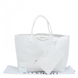 مملوكة مسبقًا Givenchy White Leather Large Antigona Shopping Tote