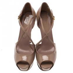 مملوكة مسبقًا حذاء كعب عالي غوتشي لي لي جلد بيج سيور متعاكسة نعل سميك مقاس 38