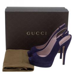 مملوكة مسبقًا صندل غوتشي سويدي بنفسجي مقدمة مفتوحة نعل سميك بفتحة كعب مقاس 38.5