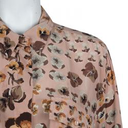 مملوكة مسبقًا قميص غوتشي حرير وردي فاتح مورد بأكمام طويلة وأزرار أمامية M