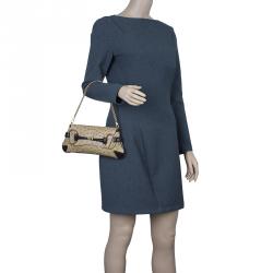 مملوكة مسبقًا Gucci Beige Ostrich Leather Small Horsebit Clutch