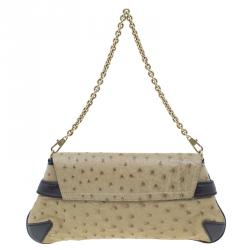 مملوكة مسبقًا Gucci Beige Ostrich Leather Small Horsebit Clutch