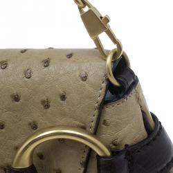 مملوكة مسبقًا Gucci Beige Ostrich Leather Small Horsebit Clutch