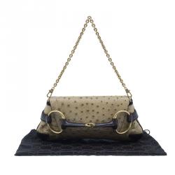 مملوكة مسبقًا Gucci Beige Ostrich Leather Small Horsebit Clutch