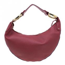 مملوكة مسبقًا Gucci Red Pebbled Leather Half Moon Bamboo Ring Hobo Bag