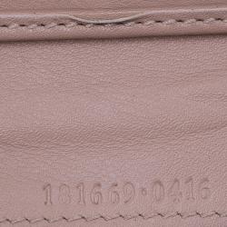 مملوكة مسبقًا محفظة غوتشي جلد ثعبان و كانفاس غوتشيسما بقلاب مضغوطة